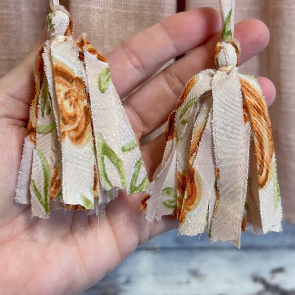 Ivy Jane Bed of Roses Top - Picture 9 of 14